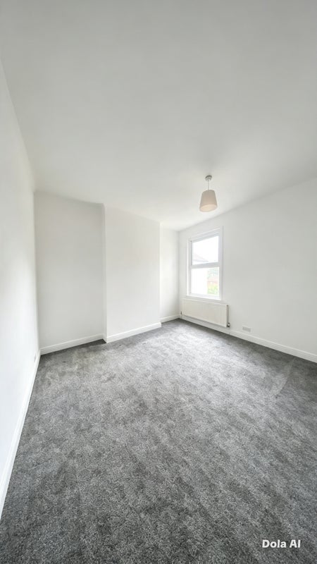 Room Waddon Park Avenue in Greater London