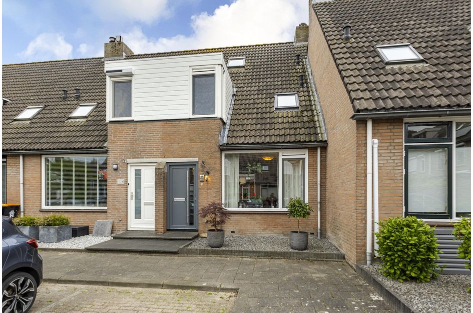 Huis Koetshuis 8 in Hardinxveld-Giessendam