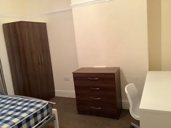 Room Clifton Boulevard in Nottingham