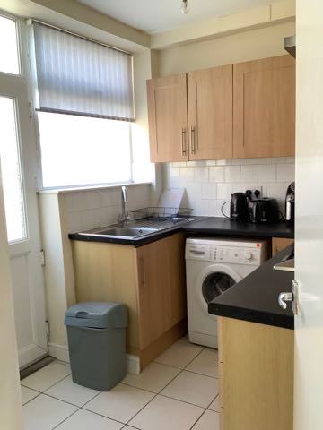 Room Clifton Boulevard in Nottingham