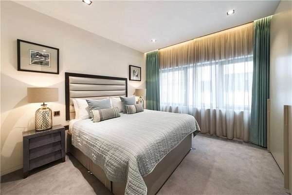 Flat Babmaes Street in City of Westminster