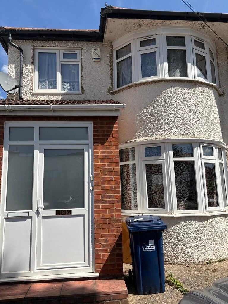 House Lady Margaret Road in Greater London
