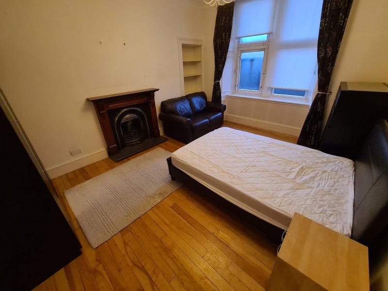 Flat Blantyre Street in Glasgow