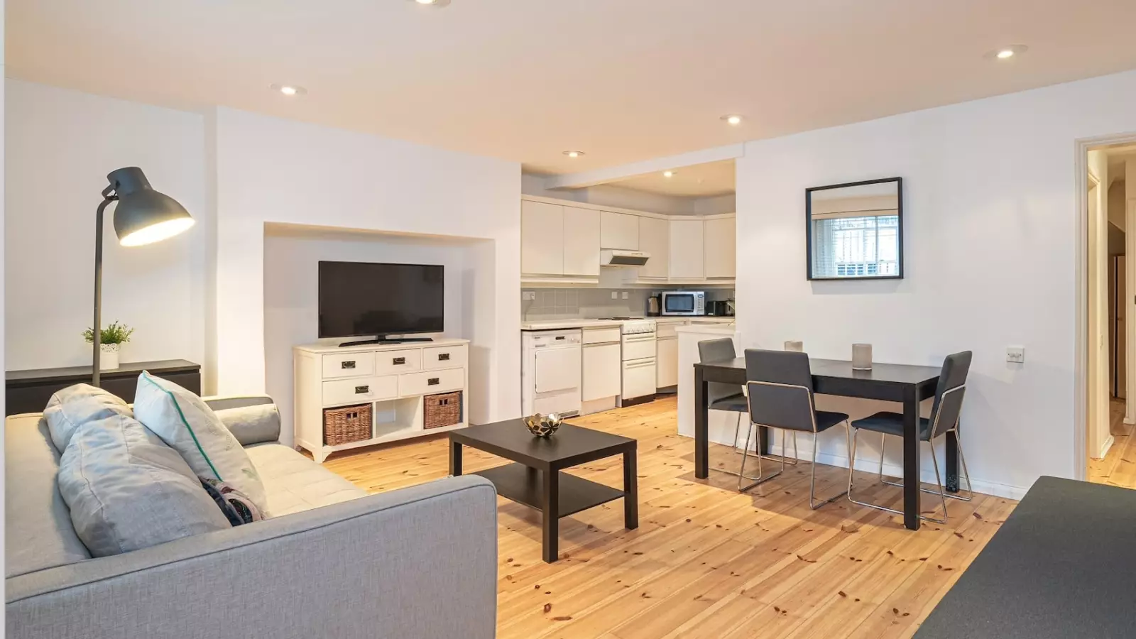 Flat Palgrave Gardens in City of Westminster