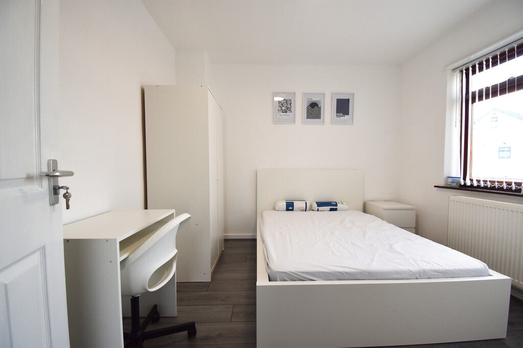 Room Longfellow Road in Coventry