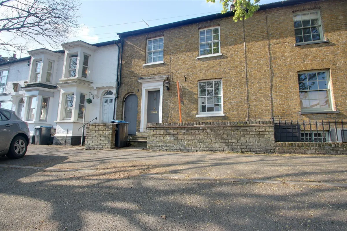 House High Street in Dacorum