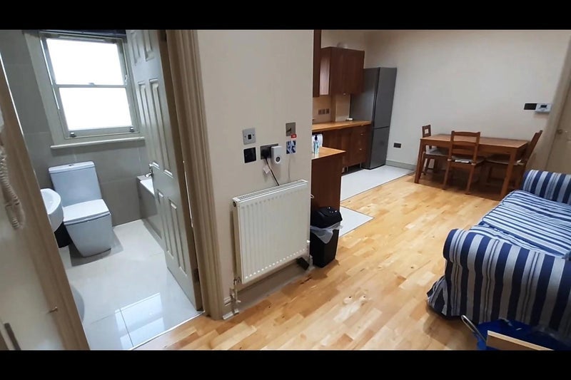 Flat Jerningham Road in Greater London