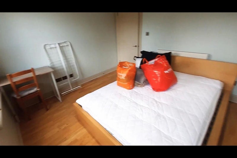 Flat Jerningham Road in Greater London
