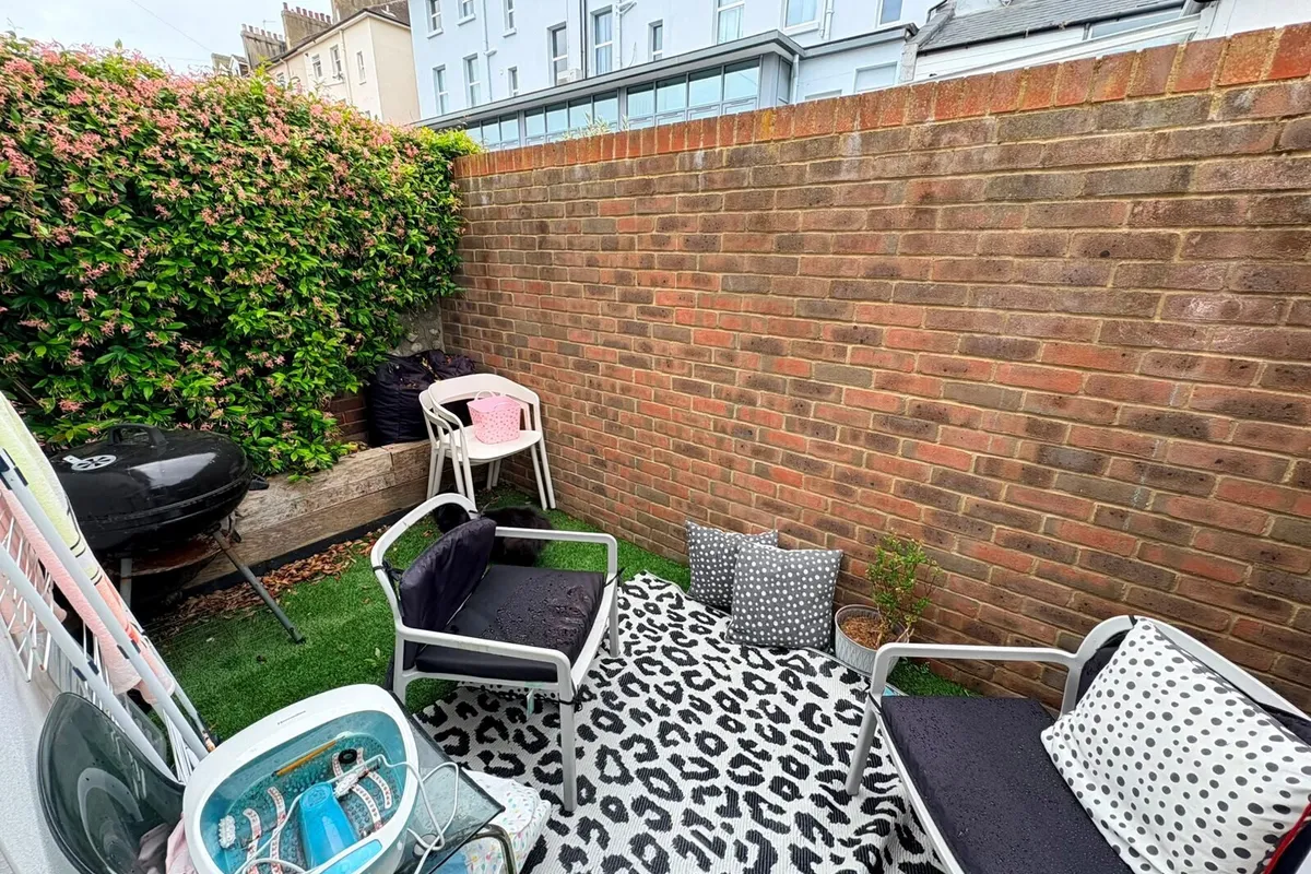House Avenue Lane in Eastbourne