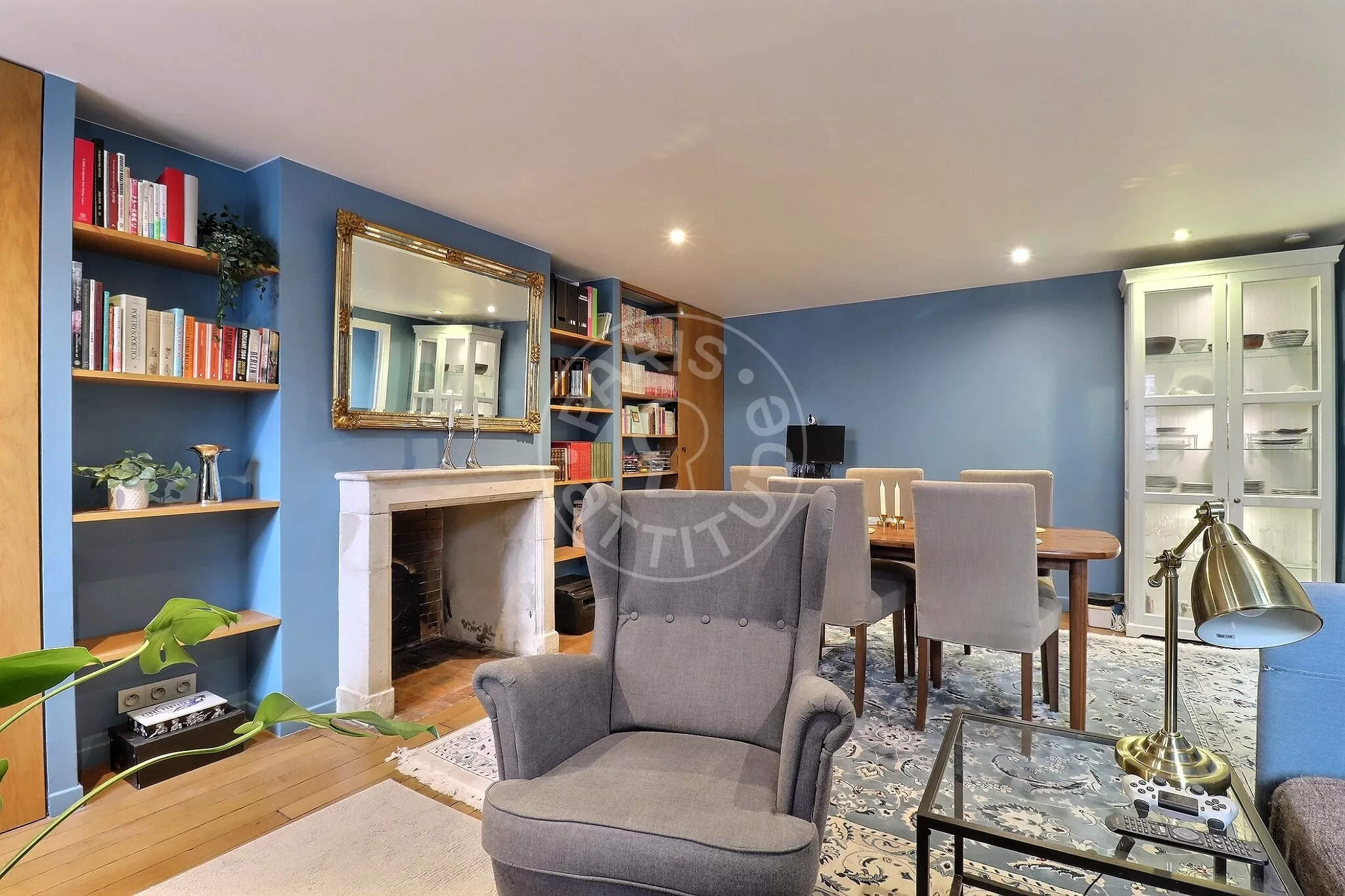 Flat Rue de Navarin in Paris