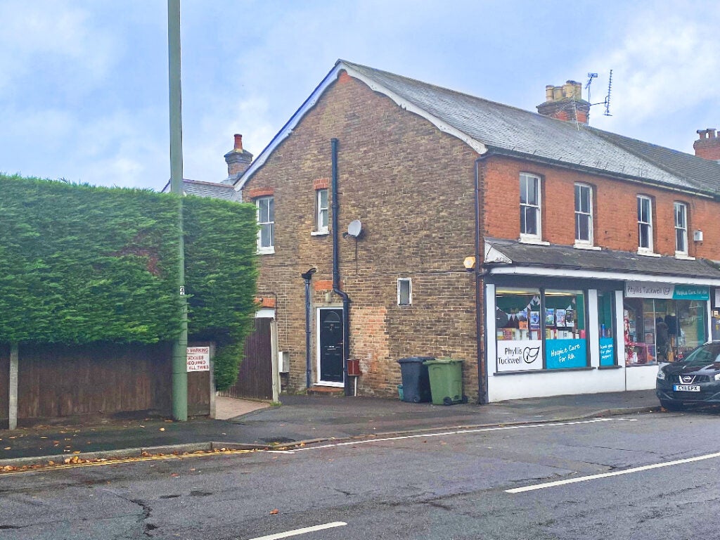 Flat Ash Hill Road in Guildford