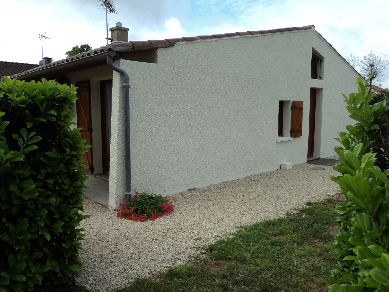 House Allée de la Rivière in Puy-l'Évêque
