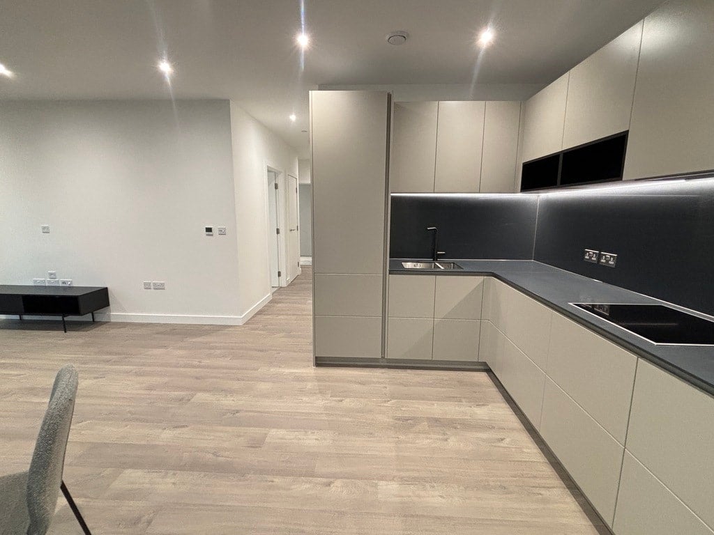 Flat Seven Sisters Road in Greater London