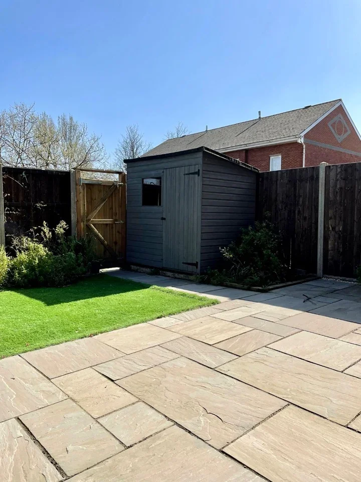 Flat Dornberg Close in Greater London