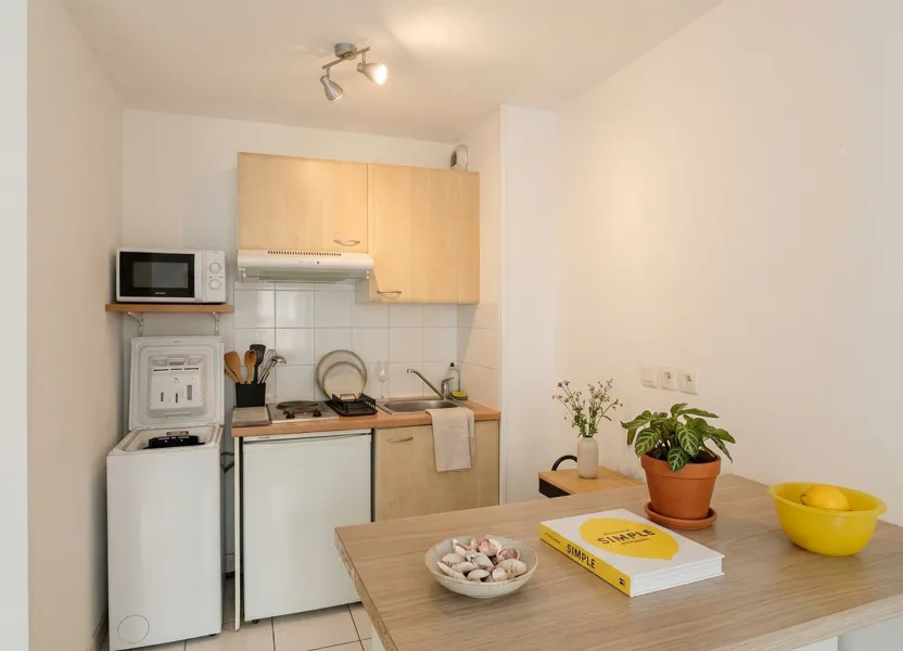 Flat Rue Camille Godard in Bordeaux