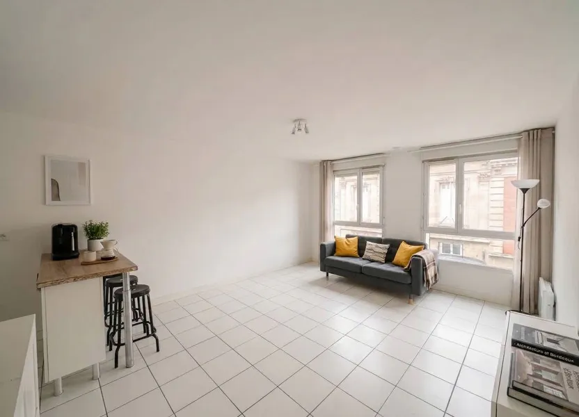 Flat Rue Camille Godard in Bordeaux