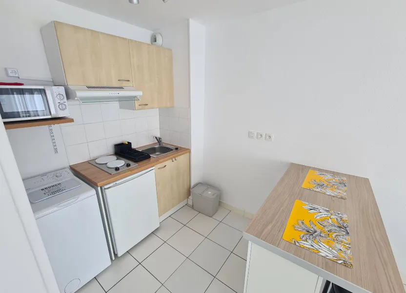 Flat Rue Camille Godard in Bordeaux