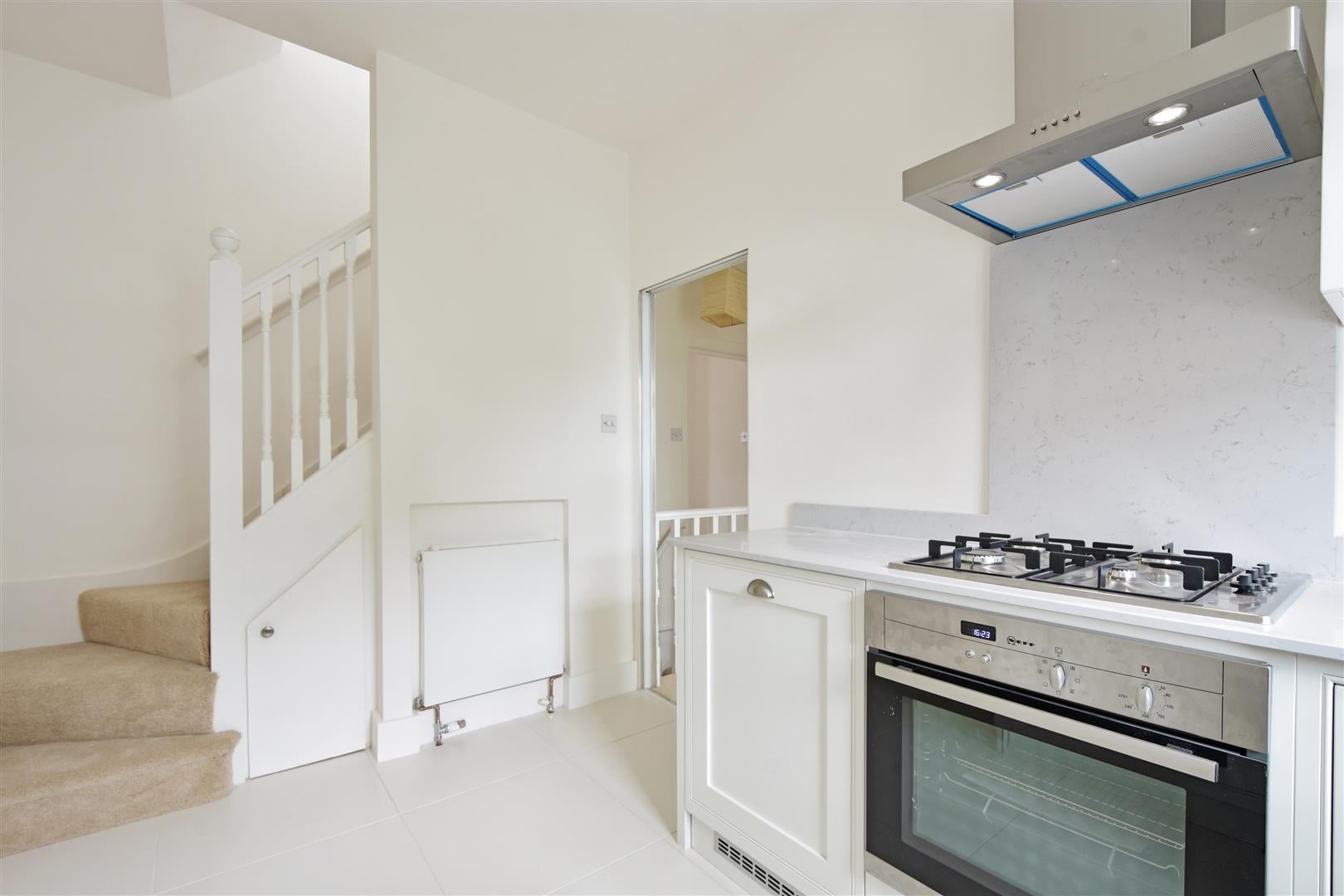 Flat Seaford Road in Greater London