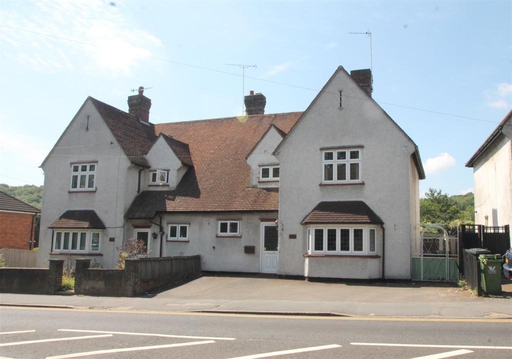 House London Road in High Wycombe