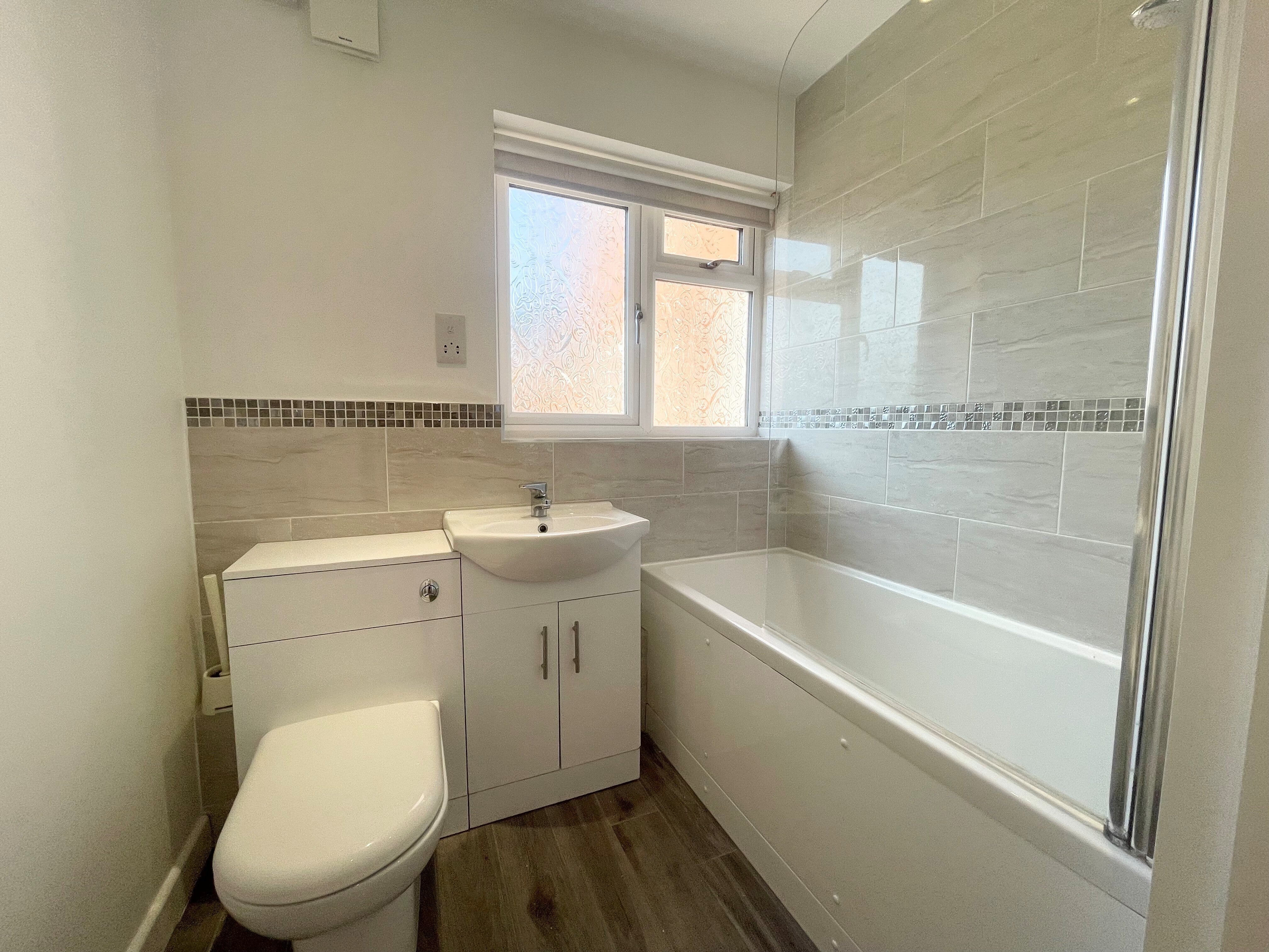 Flat Upper Holly Walk in Royal Leamington Spa