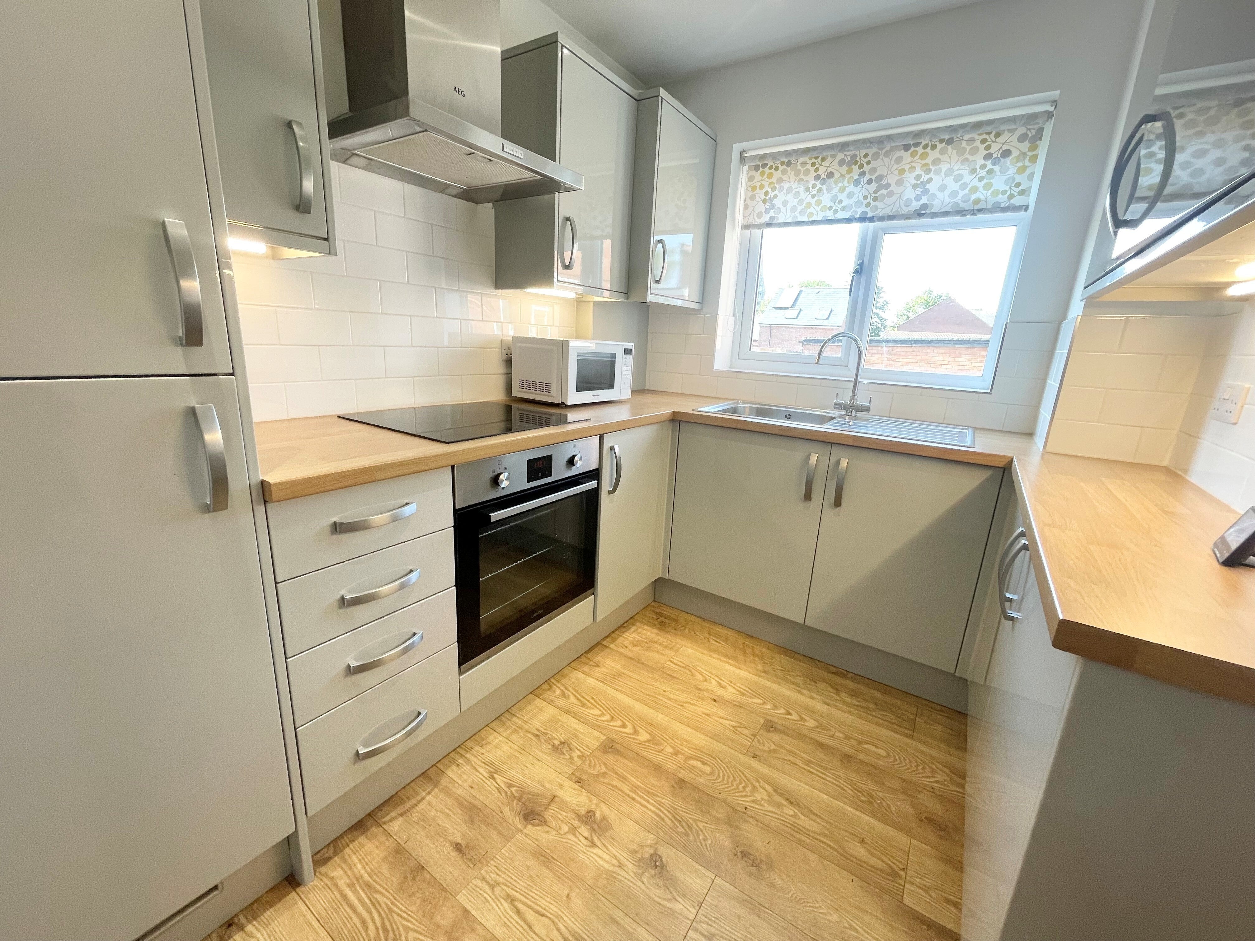 Flat Upper Holly Walk in Royal Leamington Spa