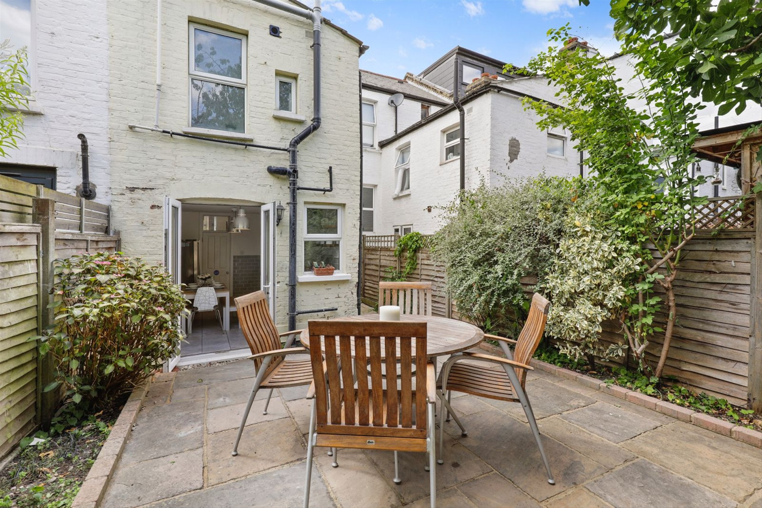 House Fingal Street in Greater London