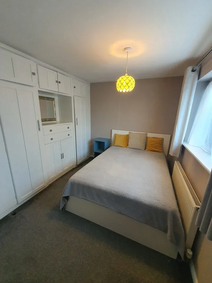 Room Pennant Road in Rochester