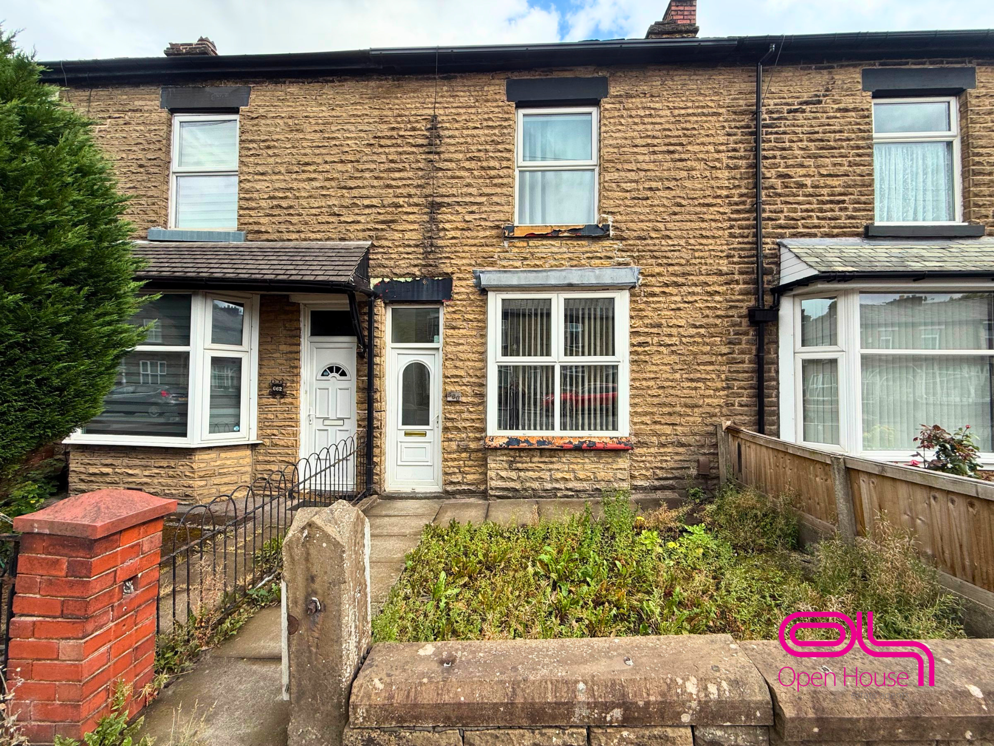 House Tonge Moor Road in Bolton