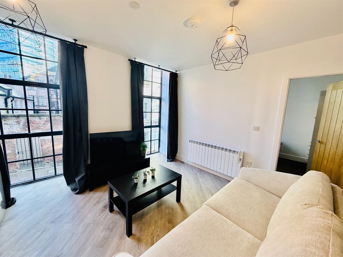 Flat Woolpack Lane in Nottingham