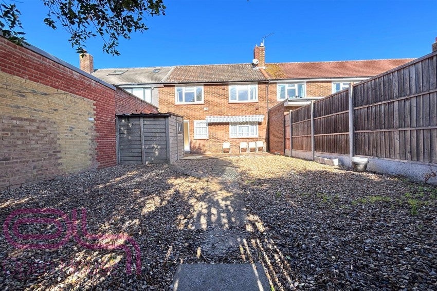 House Ivy Lane in Greater London