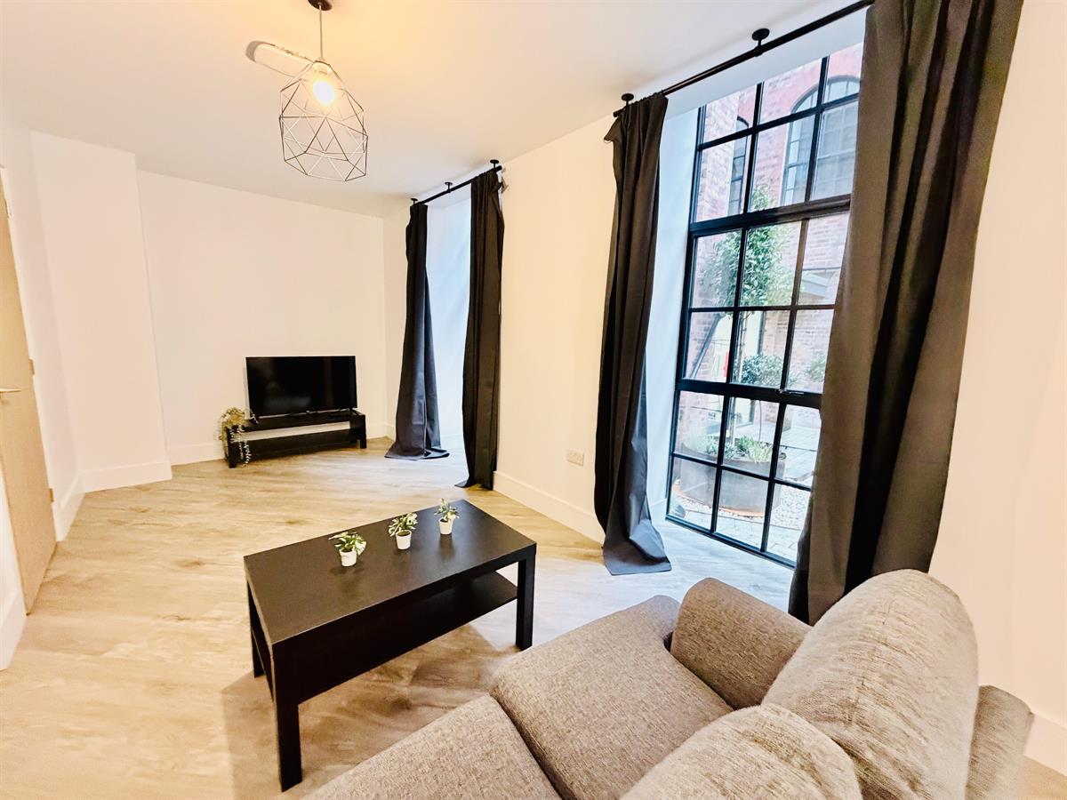 Flat Woolpack Lane in Nottingham