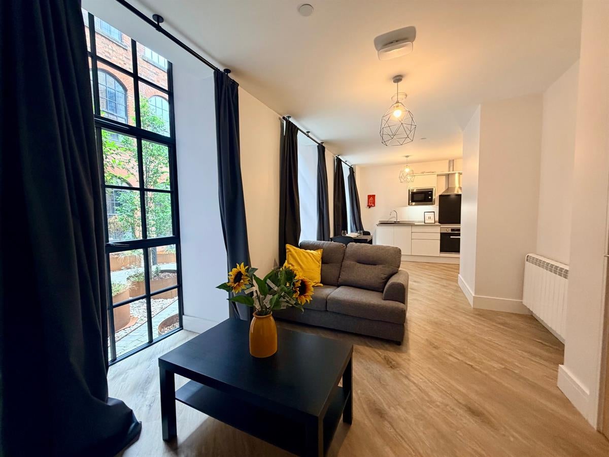 Flat Woolpack Lane in Nottingham
