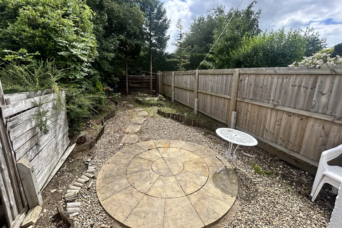 House Burton Close in Oadby and Wigston