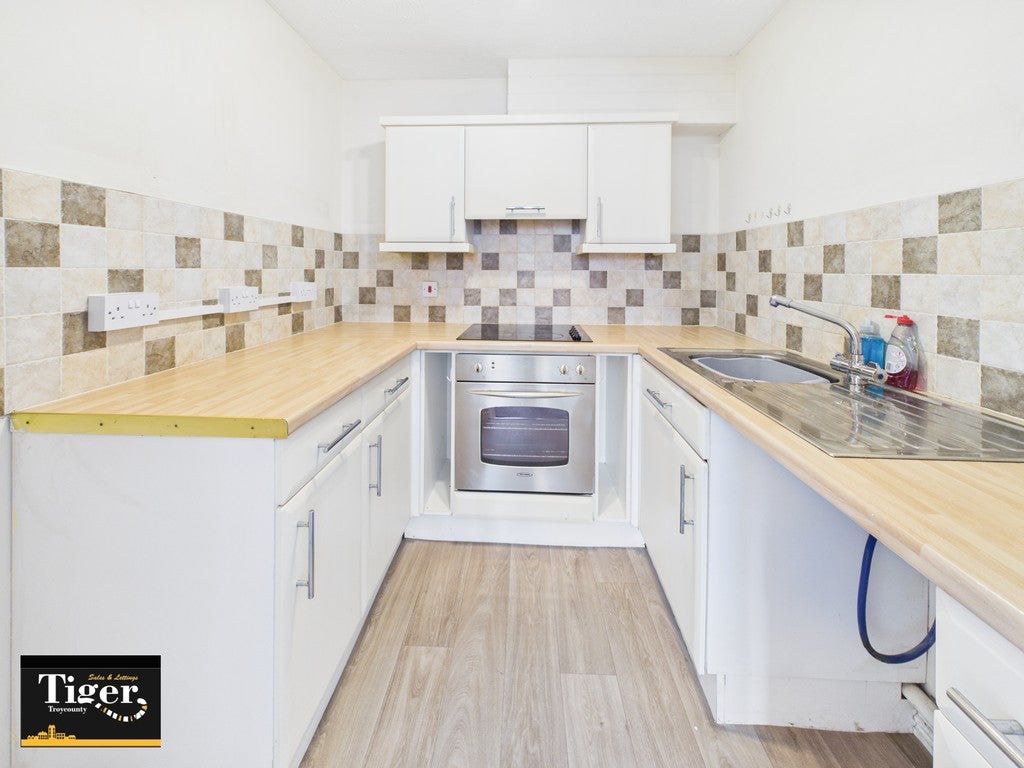 Flat Ritherham Avenue in Borough of Wyre