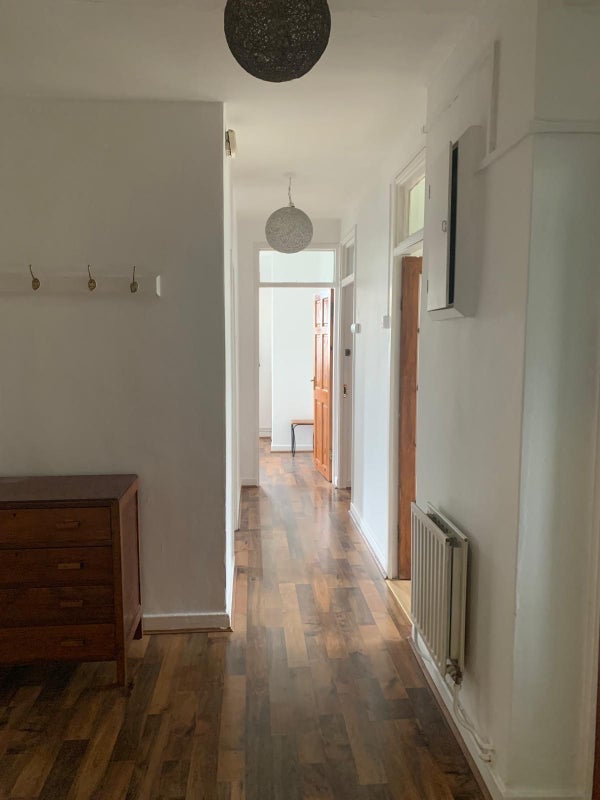 Room Alfreda Street in Greater London