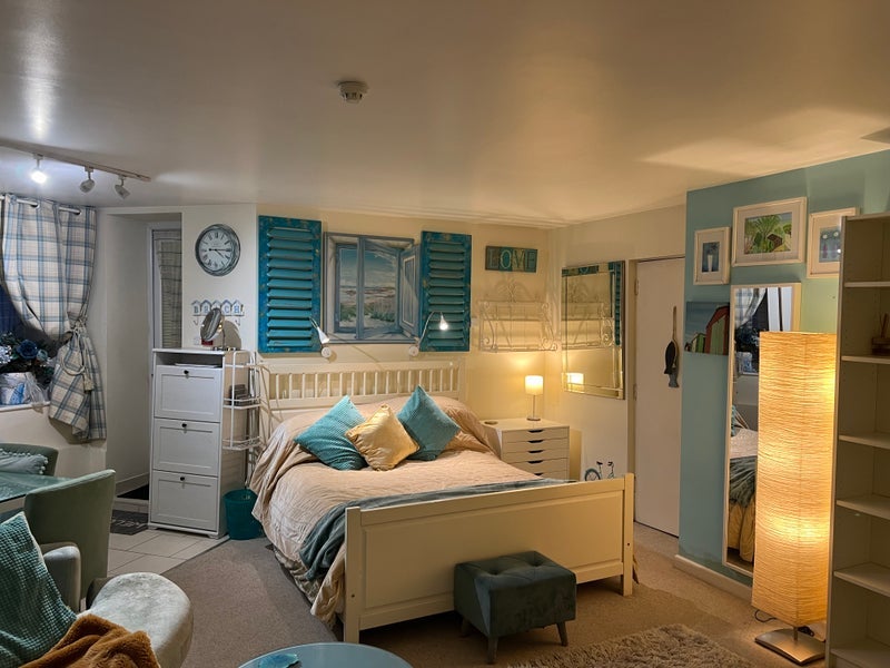Flat Bodorgan Road in Bournemouth