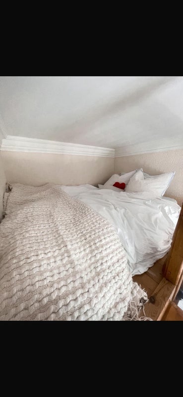 Room Bruntsfield Place in City of Edinburgh