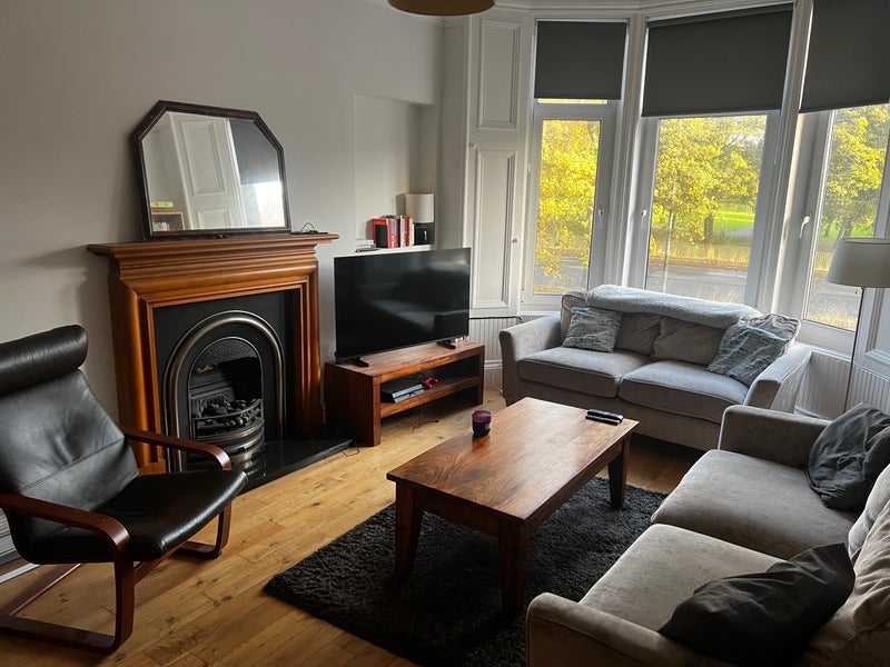 Room Victoria Park Drive South in Glasgow