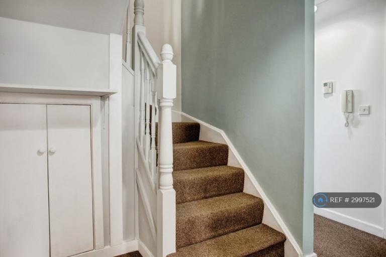 Flat Hartford Court in Newcastle upon Tyne