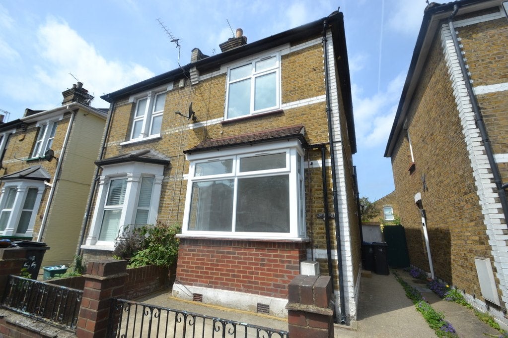 House Villiers Road in Greater London