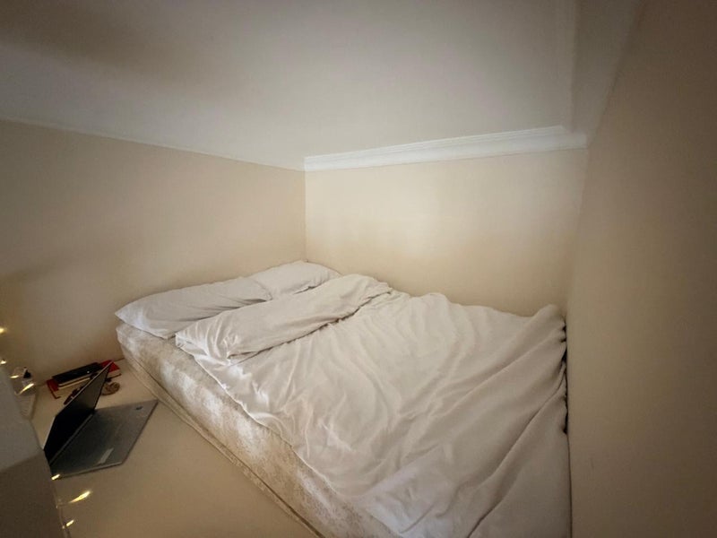 Room West End Park Street in Glasgow