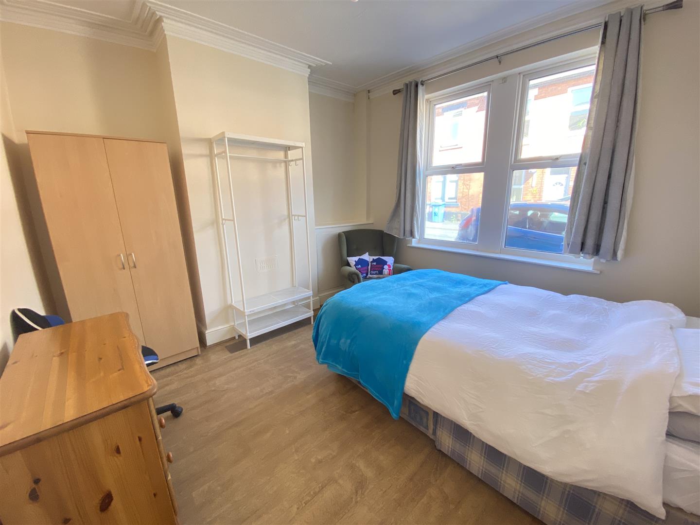 Room Markeaton Brook Walk in Derby