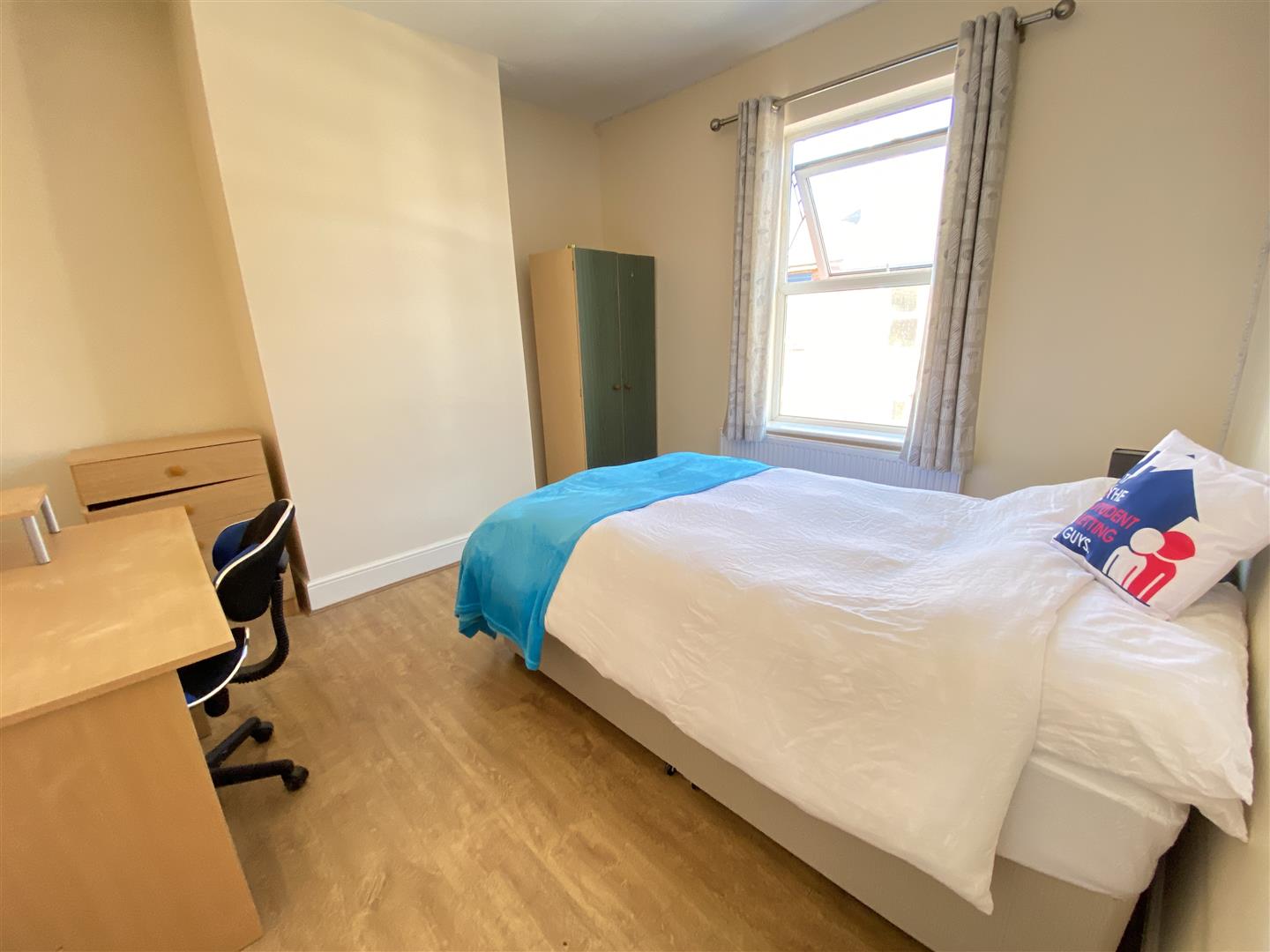 Room Markeaton Brook Walk in Derby