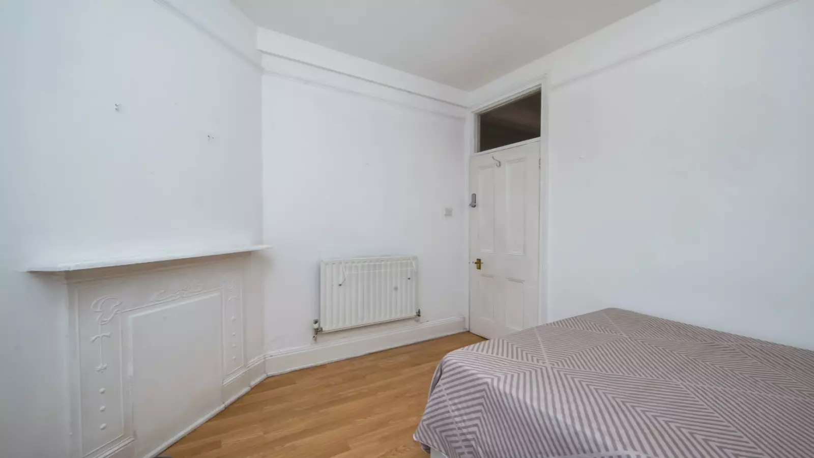 Room Lucerne Mews in Greater London
