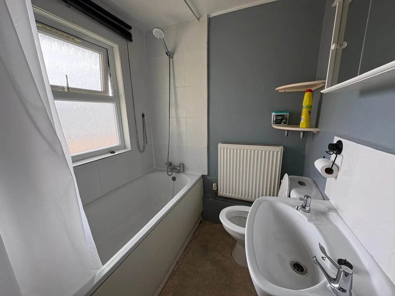 Flat Charlton Street in Maidstone