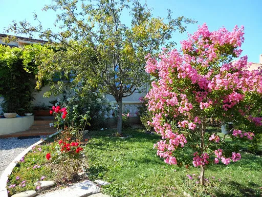 Room Route de Mane in Forcalquier