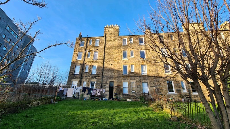 Flat Albion Terrace in City of Edinburgh