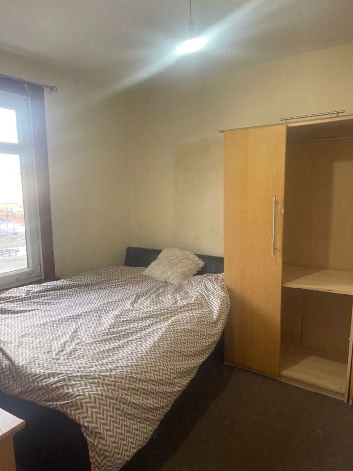 Room Ley Street in Greater London