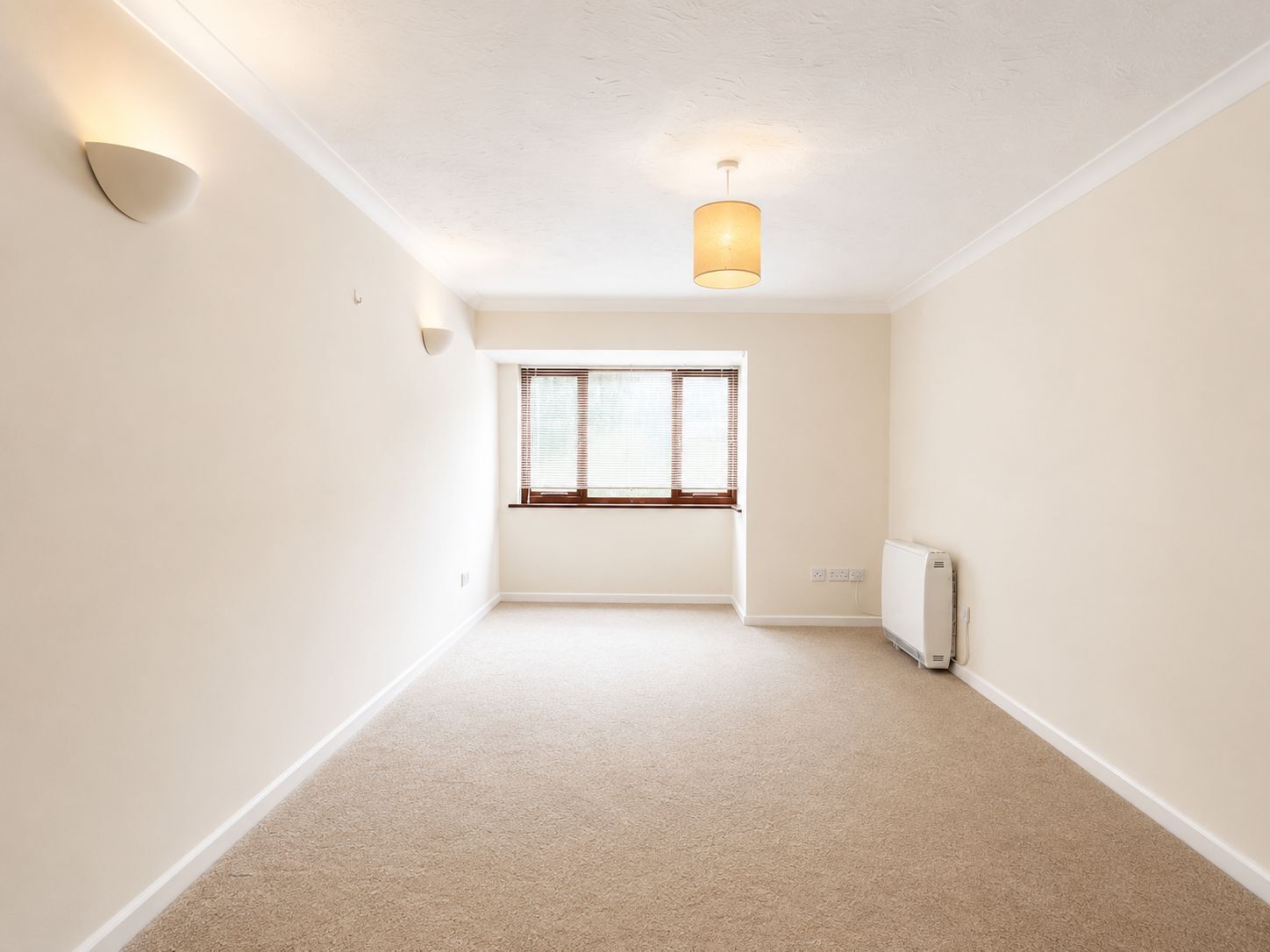 Flat Chapel Row in Twyford