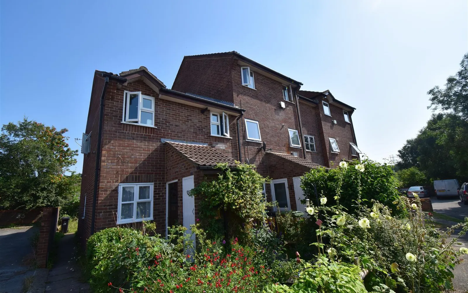 Flat Sydling Close in Poole